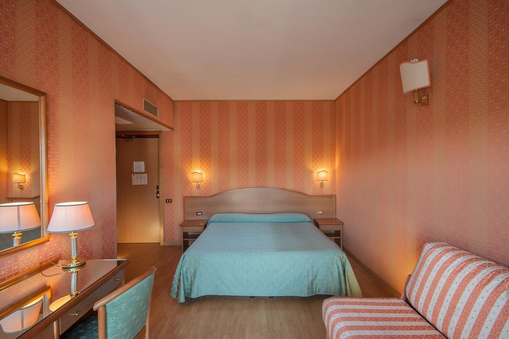 Park Hotel Dei Massimi Rome Luaran gambar
